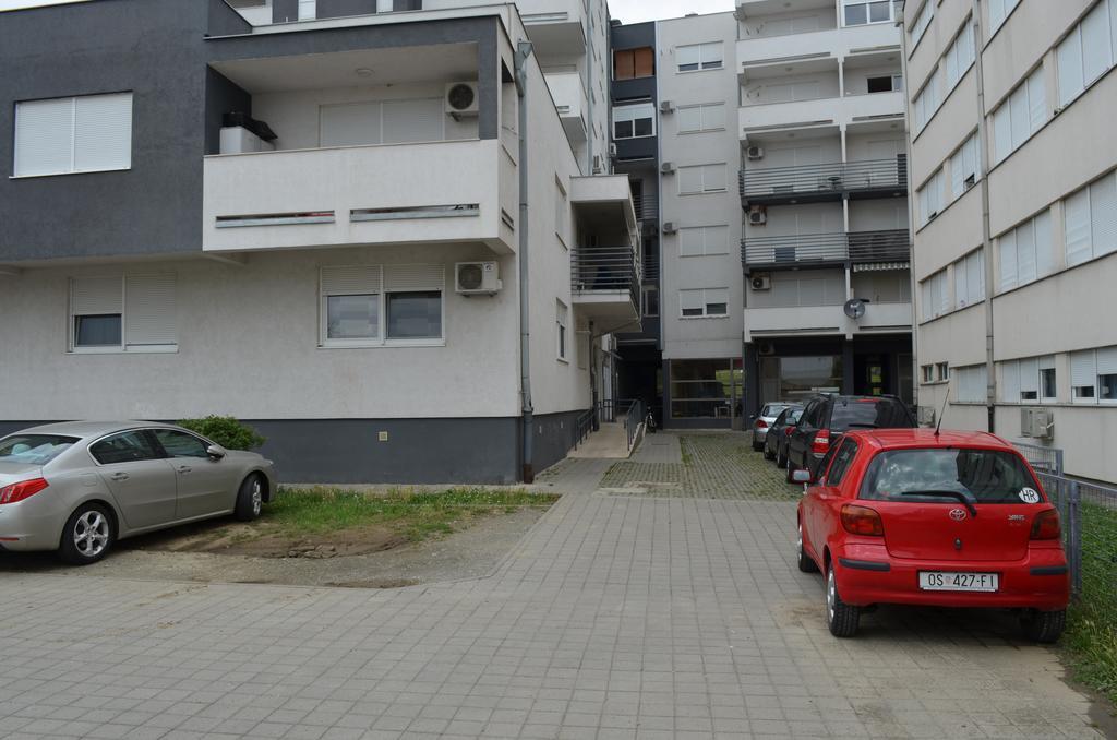 Apartment Viktor,Parking Осієк Номер фото