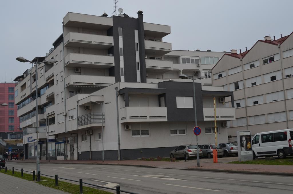 Apartment Viktor,Parking Осієк Номер фото